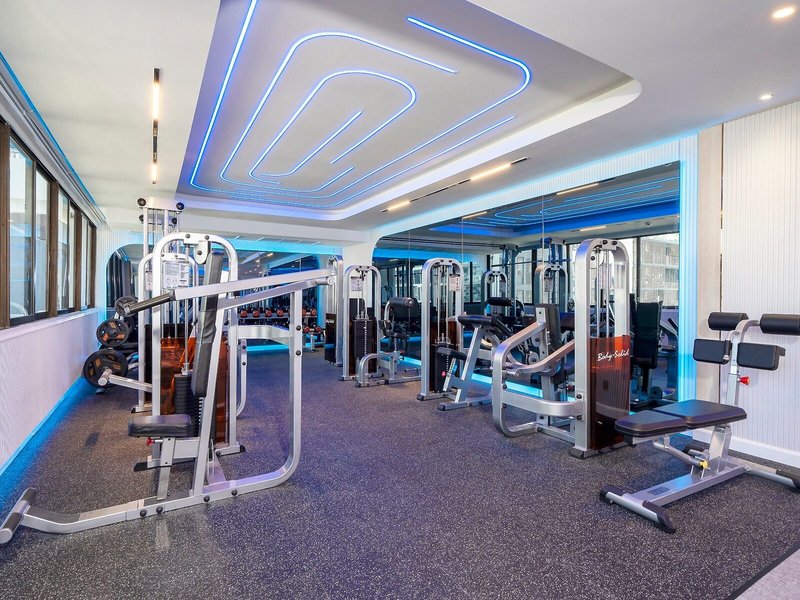Centre Point Sukhumvit 10 21