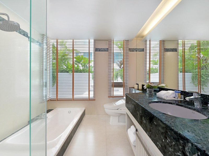 Centre Point Sukhumvit 10 37