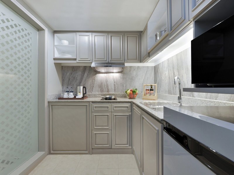 Centre Point Sukhumvit 10 40