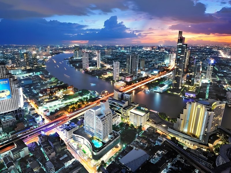 Centre Point Silom 1