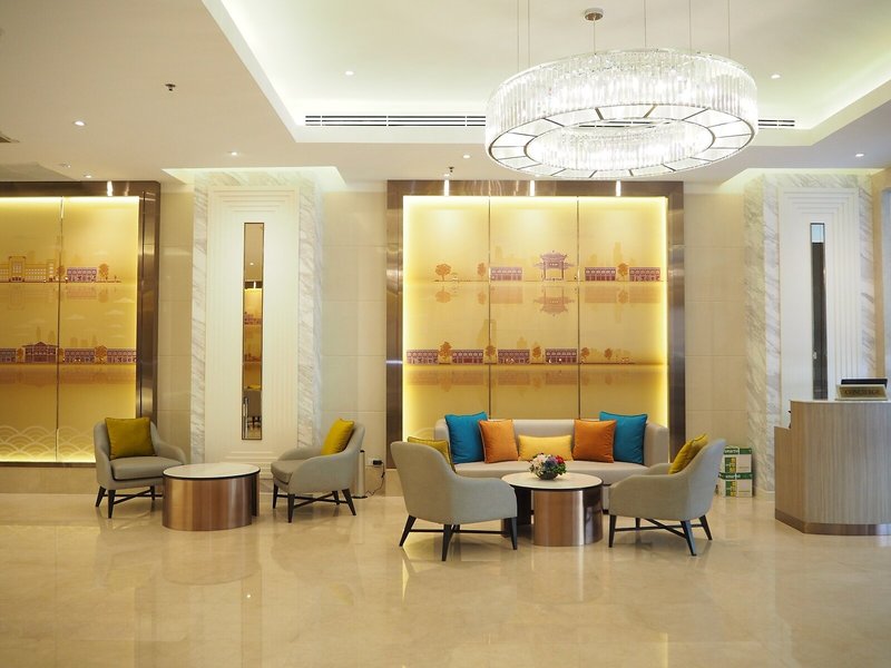 Centre Point Silom 9