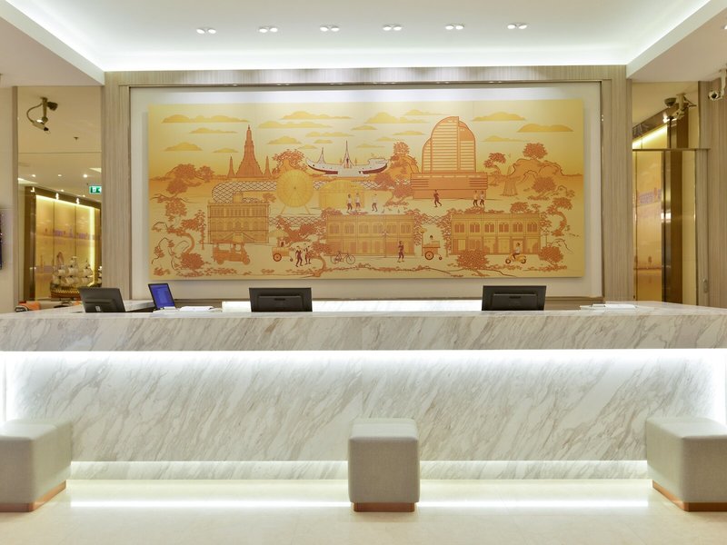 Centre Point Silom 15