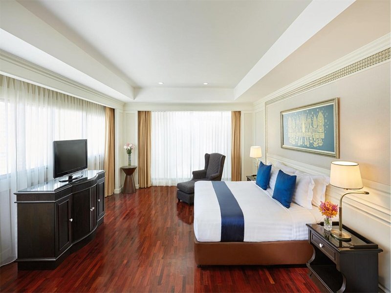 Centre Point Silom 38