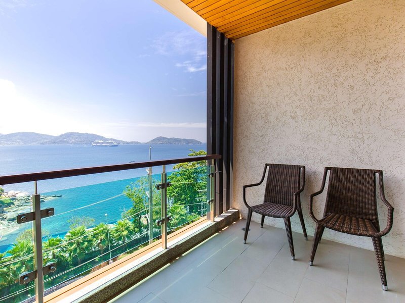 Wyndham Grand Phuket Kalim Bay 8