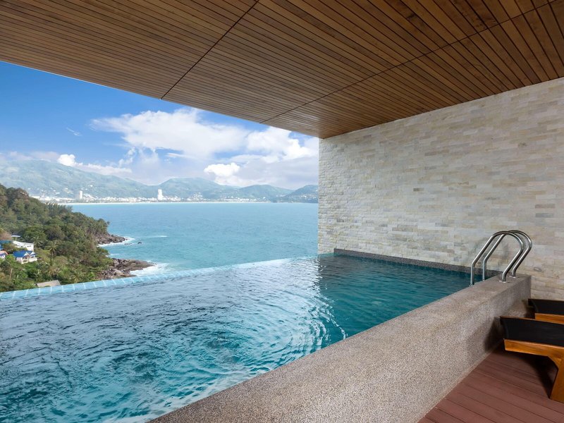 Wyndham Grand Phuket Kalim Bay 13