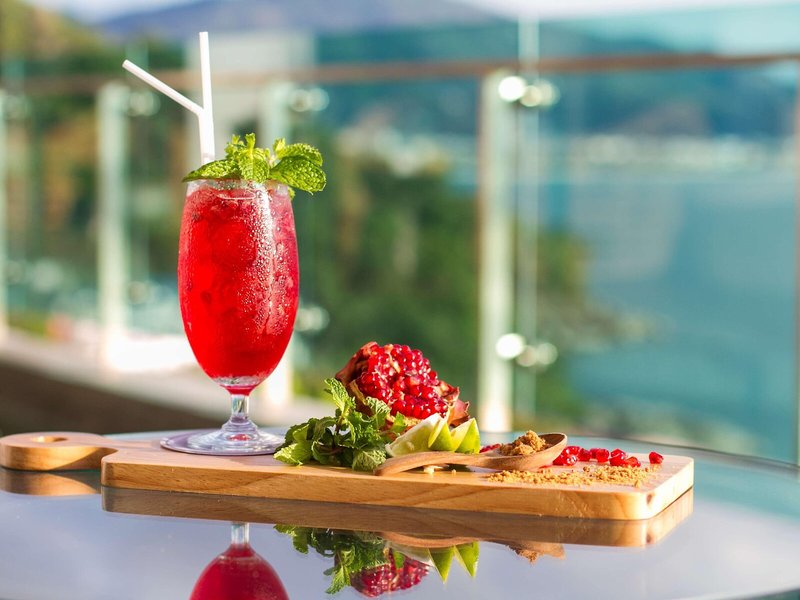 Wyndham Grand Phuket Kalim Bay 38