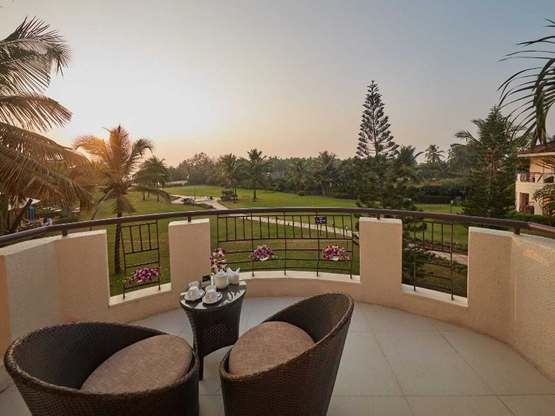 Royal Orchid Beach Resort & Spa, Goa 4