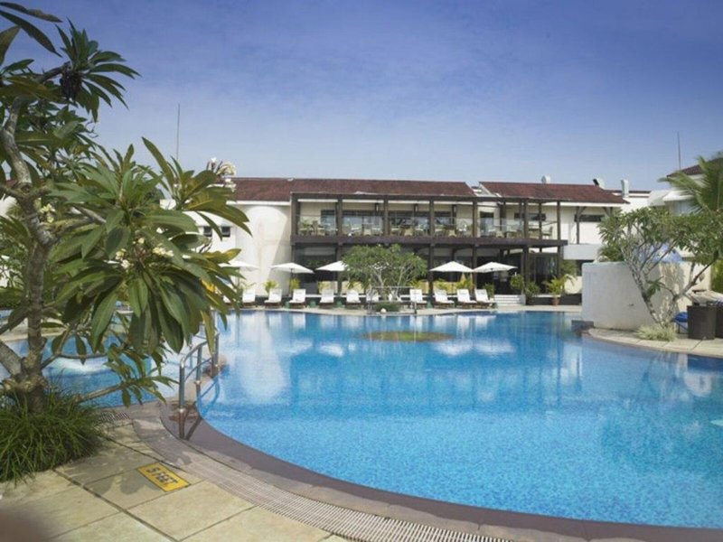 Royal Orchid Beach Resort & Spa, Goa 8