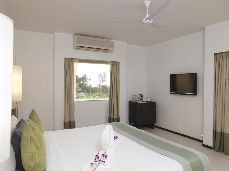 Royal Orchid Beach Resort & Spa, Goa 27