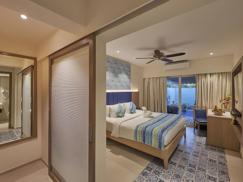 Royal Orchid Beach Resort & Spa, Goa 29
