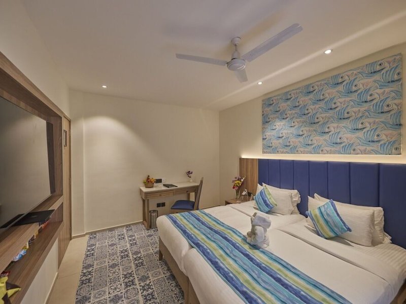 Royal Orchid Beach Resort & Spa, Goa 33