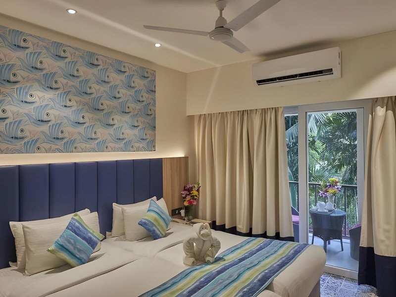 Royal Orchid Beach Resort & Spa, Goa 37
