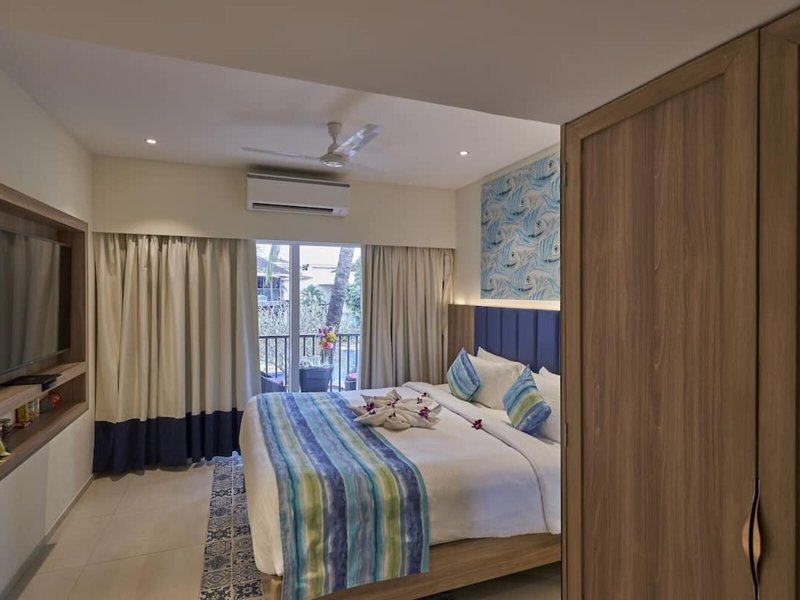 Royal Orchid Beach Resort & Spa, Goa 38
