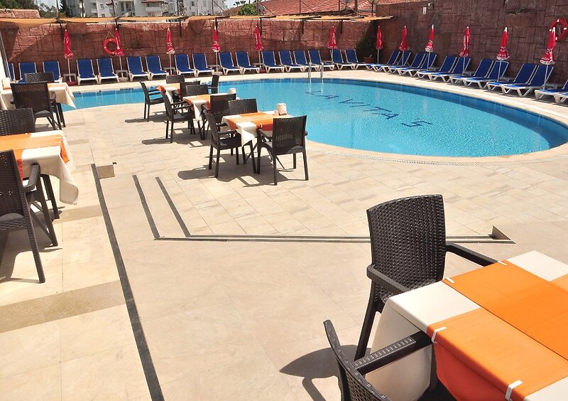 Lavitas Hotel 7