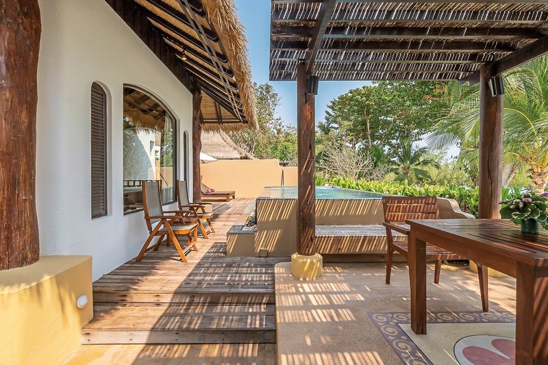 Paradee Resort & Spa 16