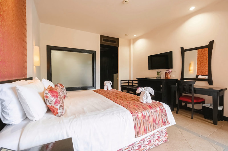 Horizon Karon Beach Resort & Spa 2