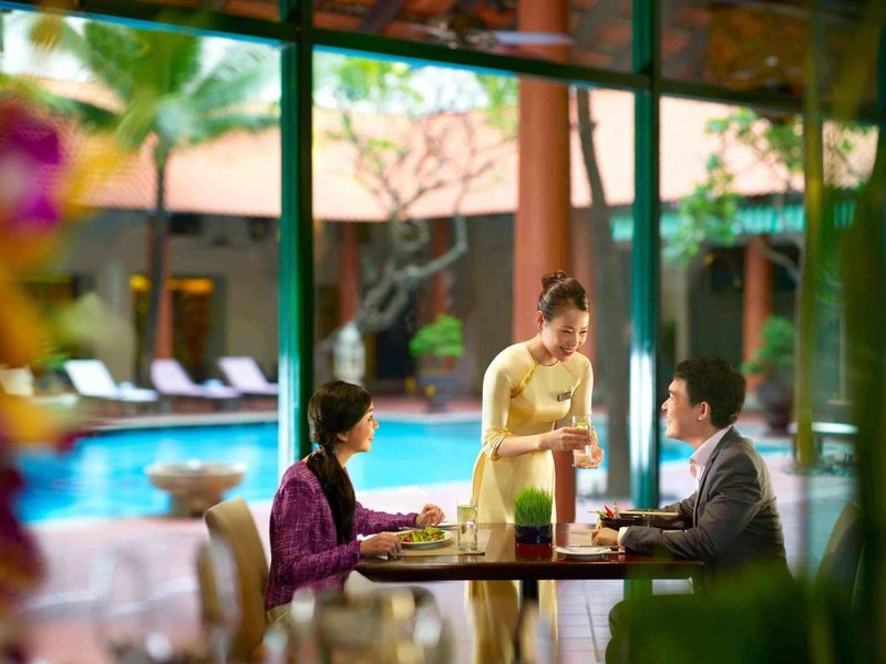 PARKROYAL Saigon 10