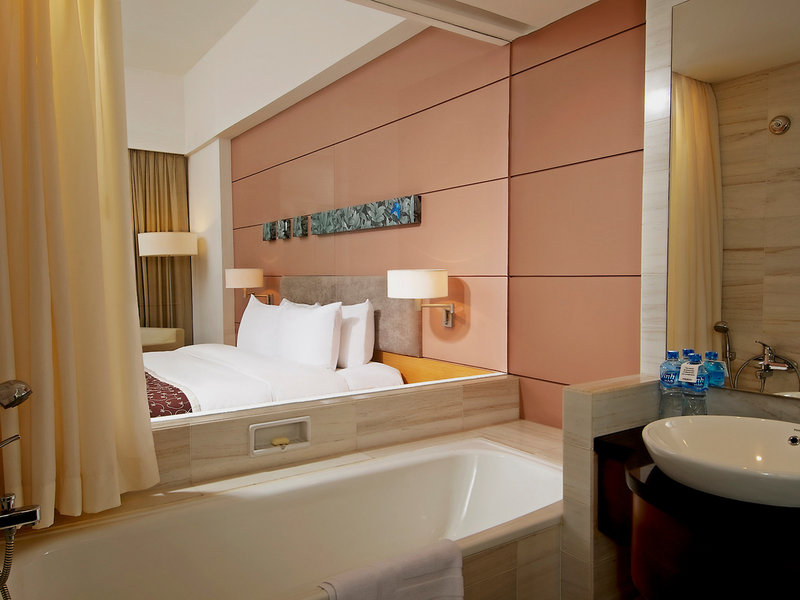 PARKROYAL Saigon 18