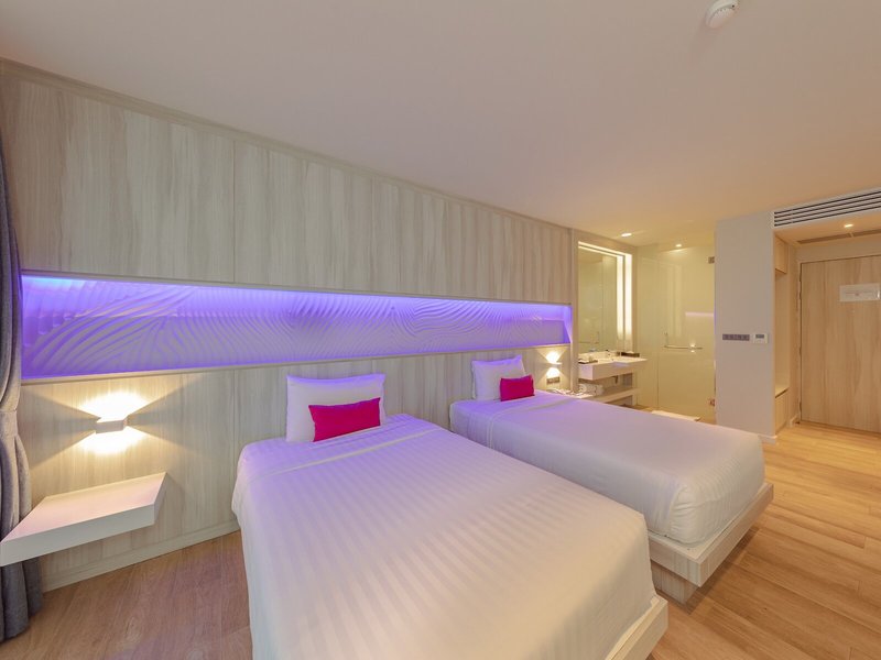 Hotspring Beach Resort & Spa 39