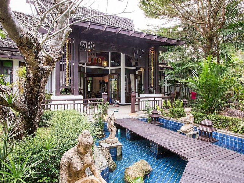 Hotspring Beach Resort & Spa 2