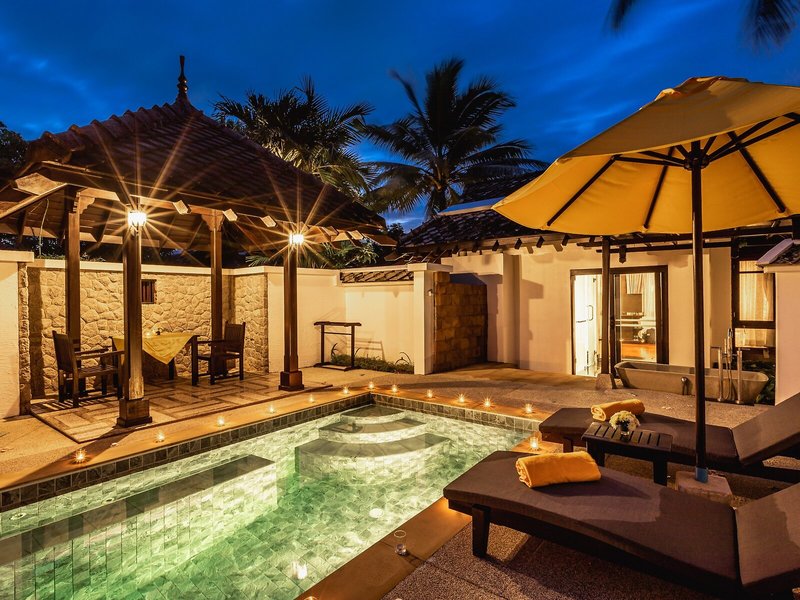 Hotspring Beach Resort & Spa 10