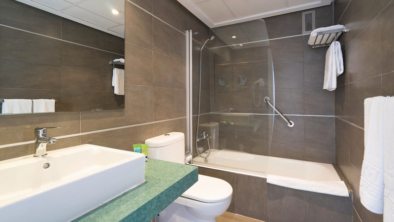 THB Sa Coma Platja Aparthotel 7