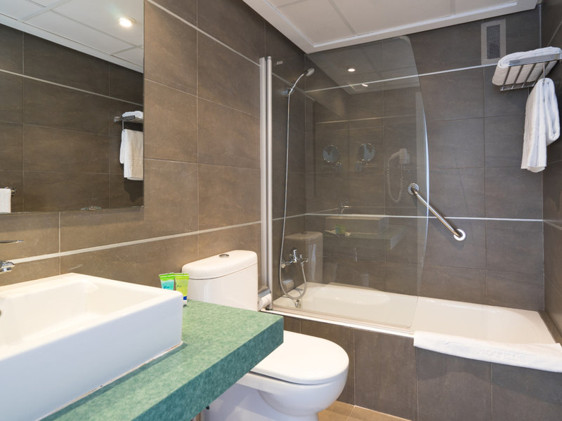 THB Sa Coma Platja Aparthotel 26 - Room Example