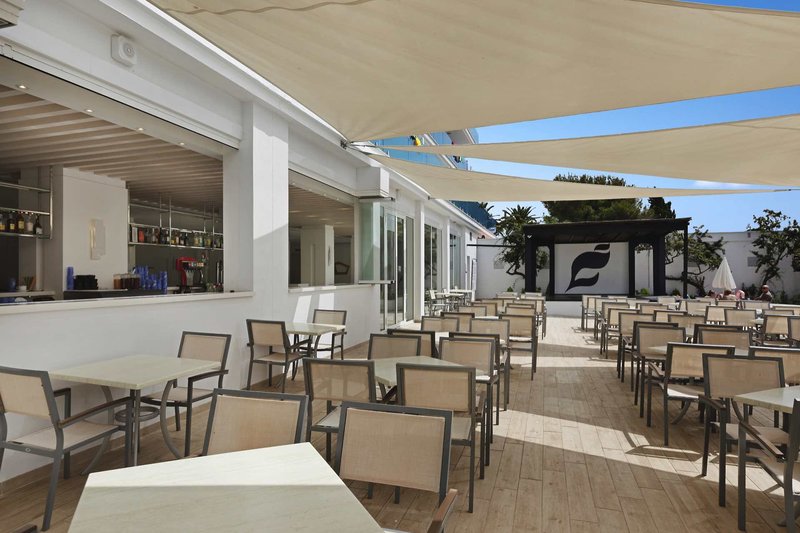 THB Sa Coma Platja Aparthotel 9