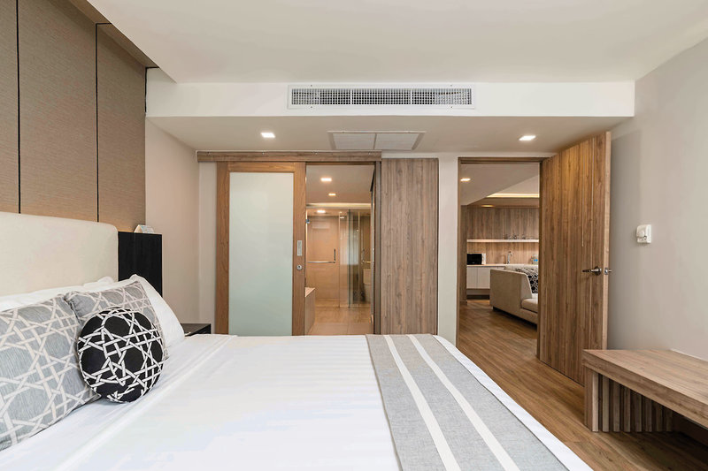 Phuket Graceland Resort & Spa 16