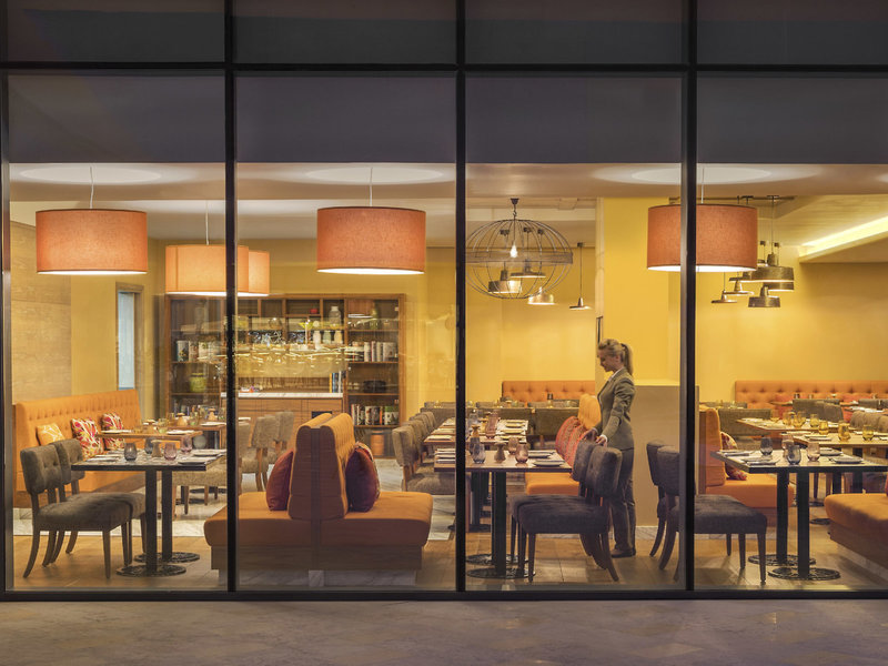 The Retreat Palm Dubai MGallery by Sofitel 28
