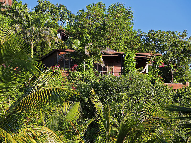 Hermitage Bay 32