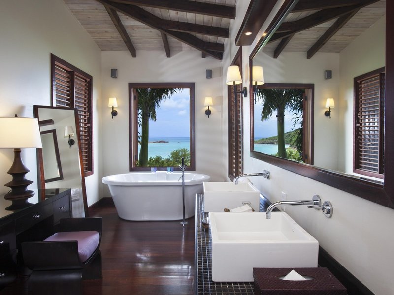Hermitage Bay 34