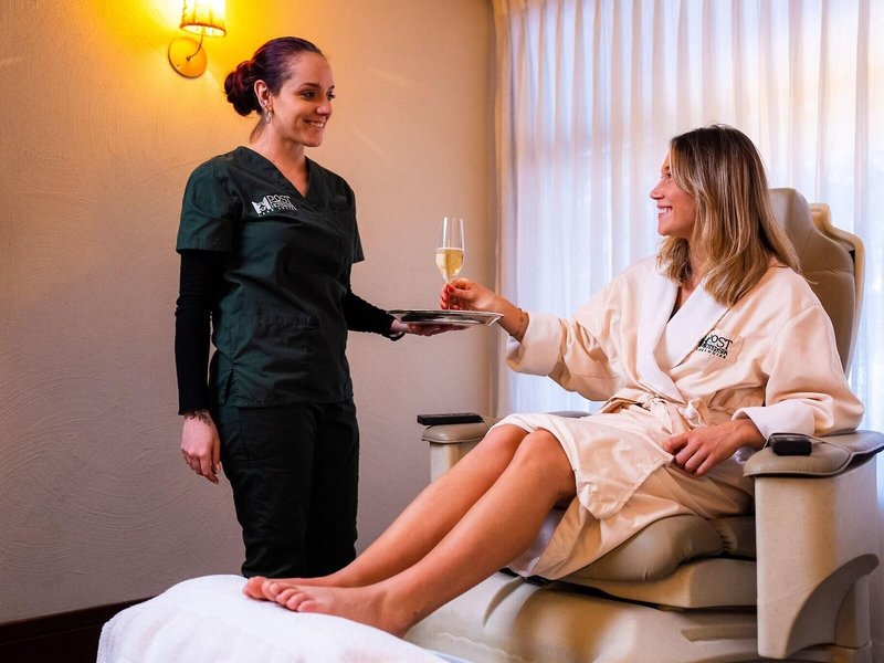 The Post Hotel & Spa 22