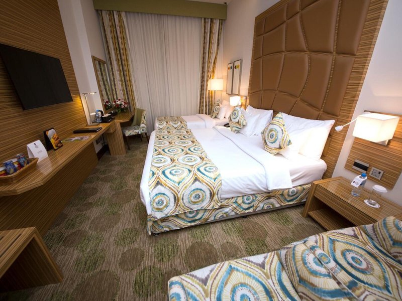 Best Western Plus Pearl Creek 23