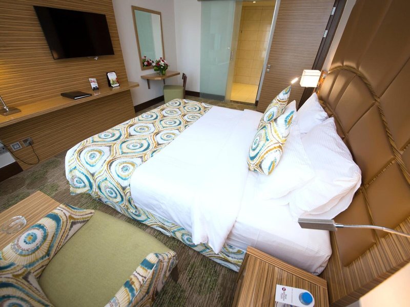 Best Western Plus Pearl Creek 27