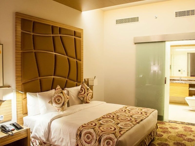 Best Western Plus Pearl Creek 28
