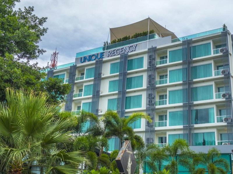 Unique Regency Hotel  1