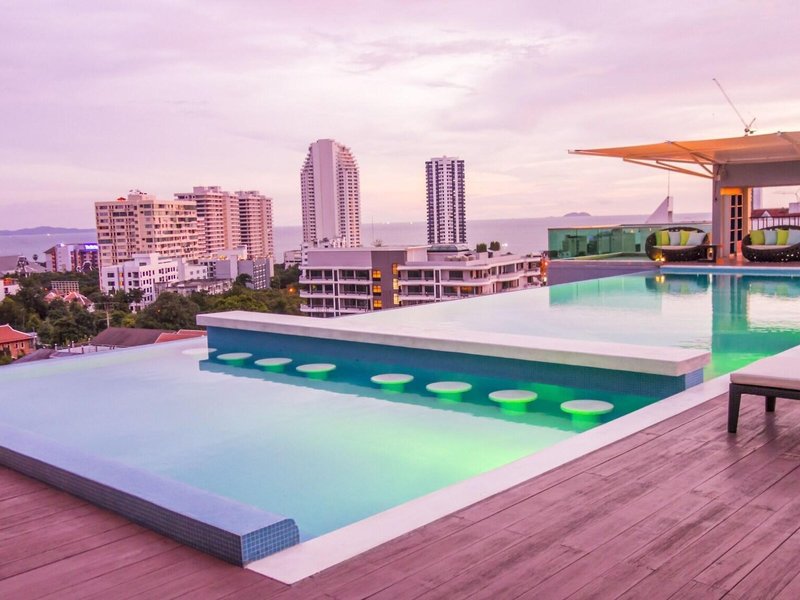 Unique Regency Hotel  10