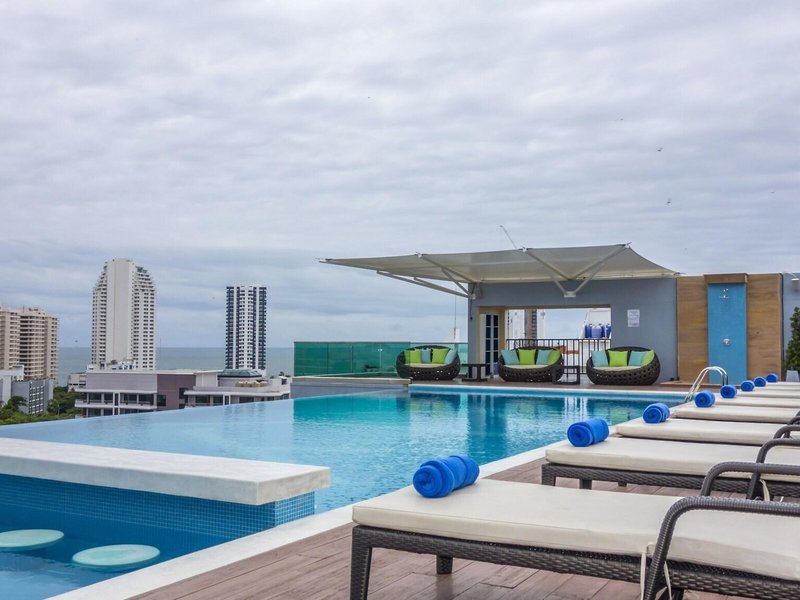 Unique Regency Hotel  11