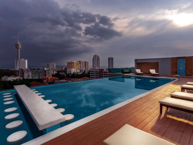 Unique Regency Hotel  15