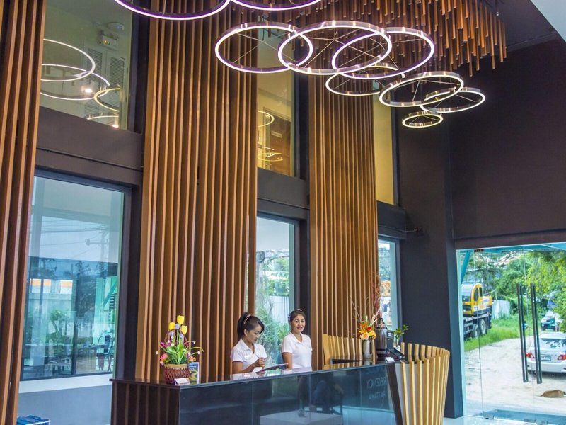 Unique Regency Hotel  18