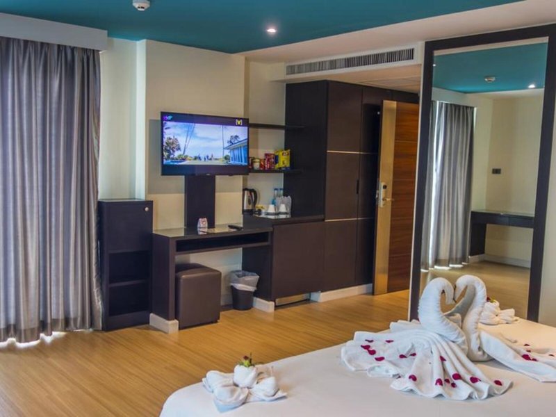 Unique Regency Hotel  38