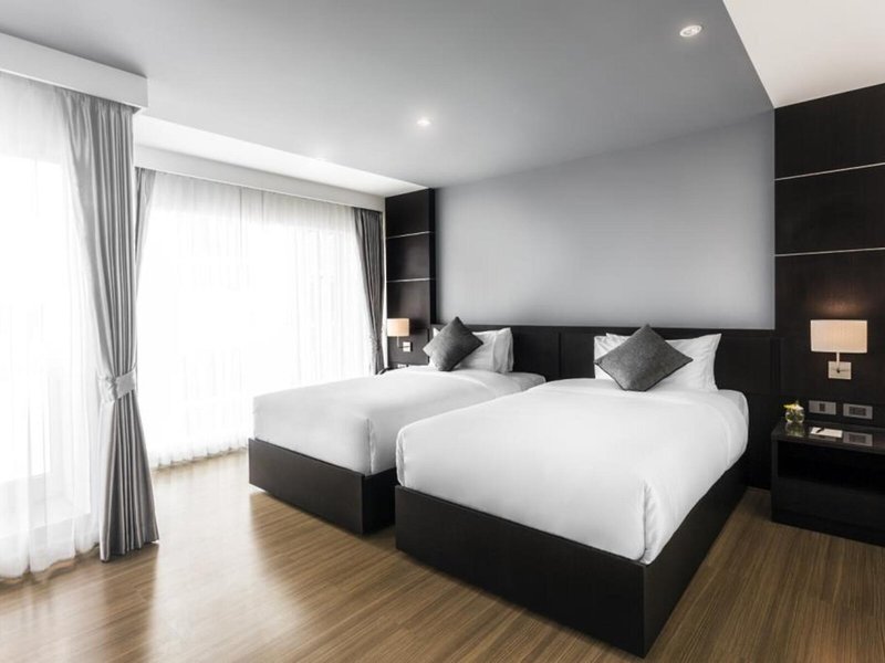 Unique Regency Hotel  40