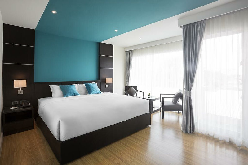 Unique Regency Hotel 5