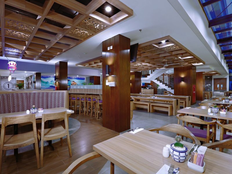 Fame Hotel Sunset Road Kuta Bali 6
