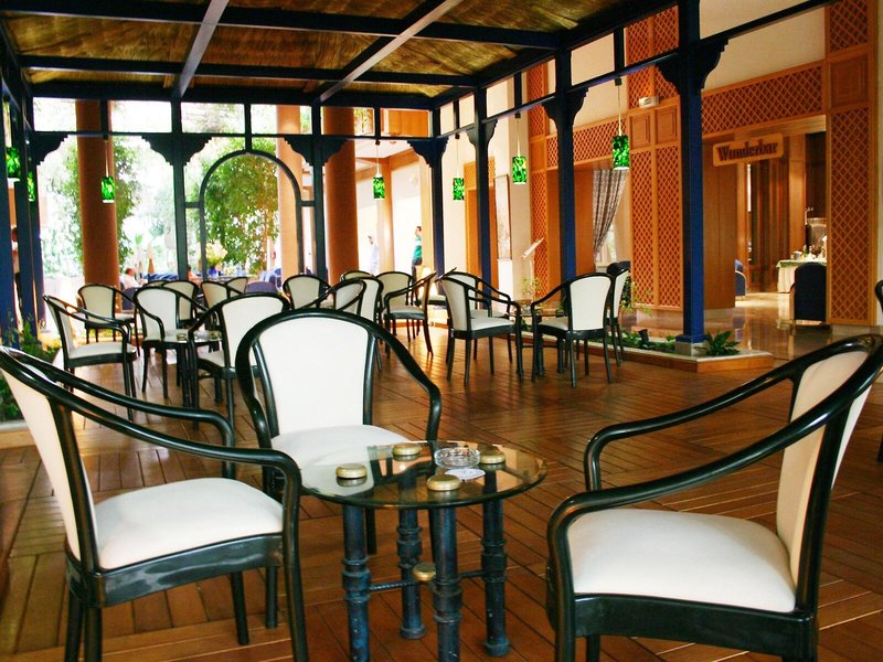Shell Beach Hotel & Spa 30