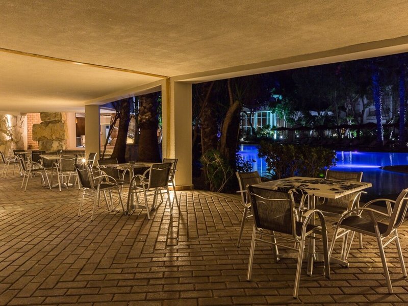 Shell Beach Hotel & Spa 31