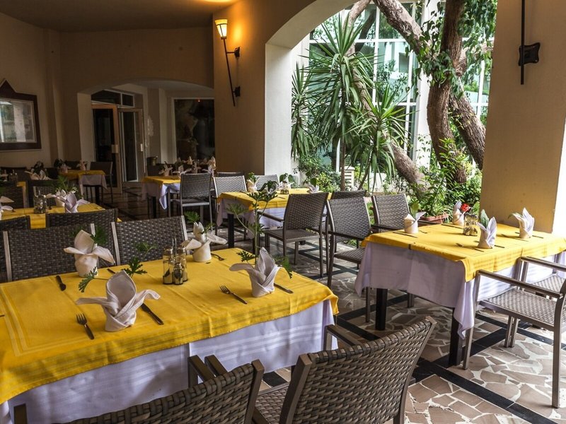 Shell Beach Hotel & Spa 33