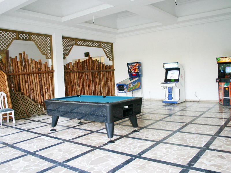 Shell Beach Hotel & Spa 38
