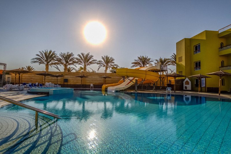 Palm Beach Resort 2
